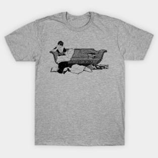 Vintage Reading Lady - Newspaper Woman illustration T-Shirt